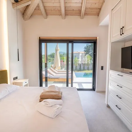 Danai * Γουβιά